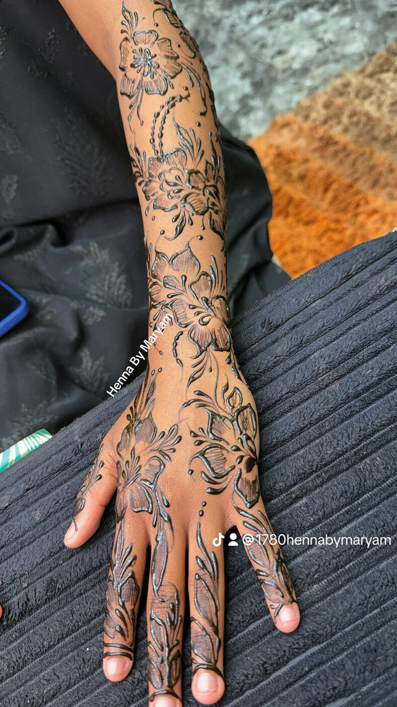 Floral sleeve arm henna