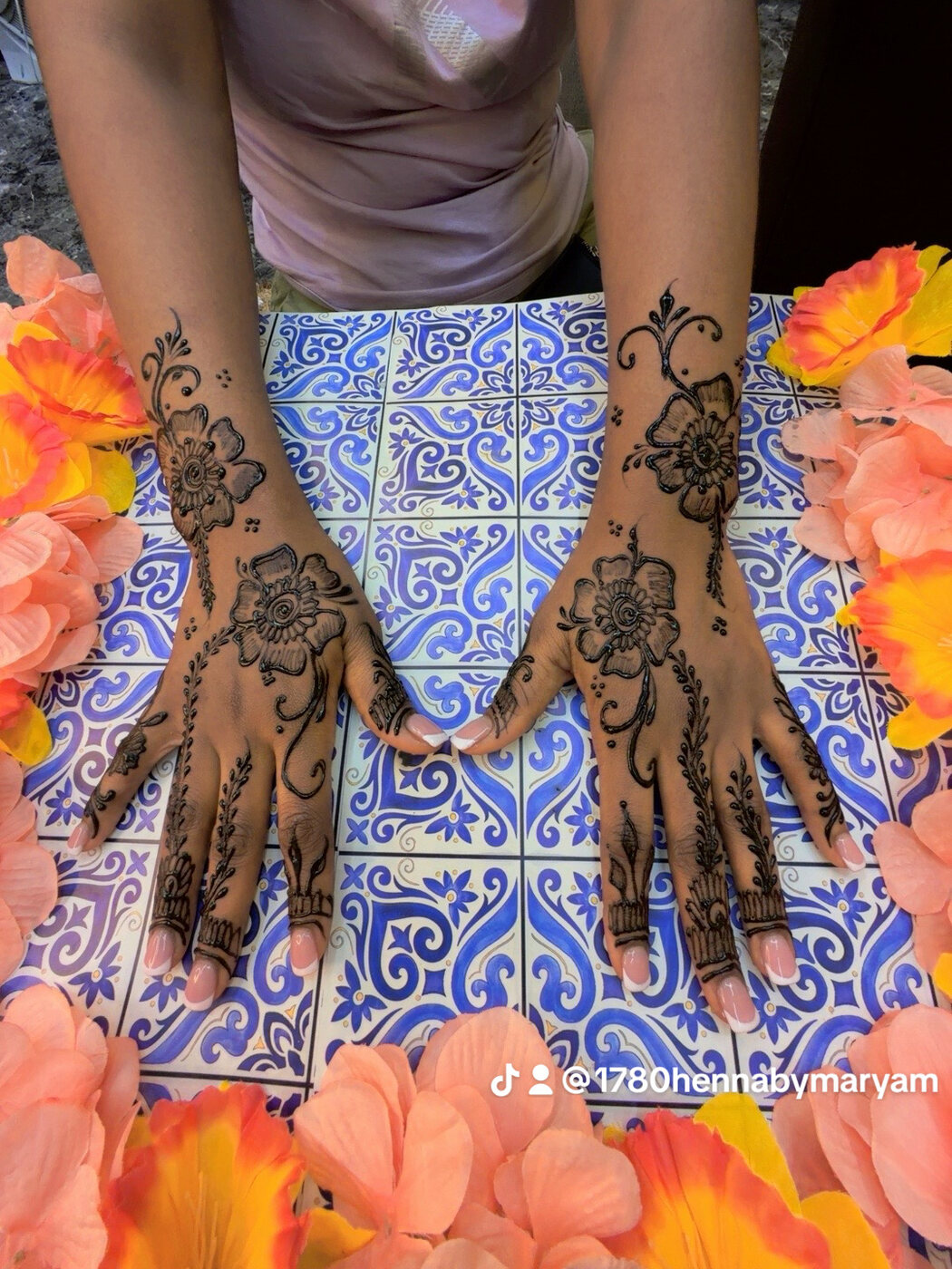 Rose and lace hand henna